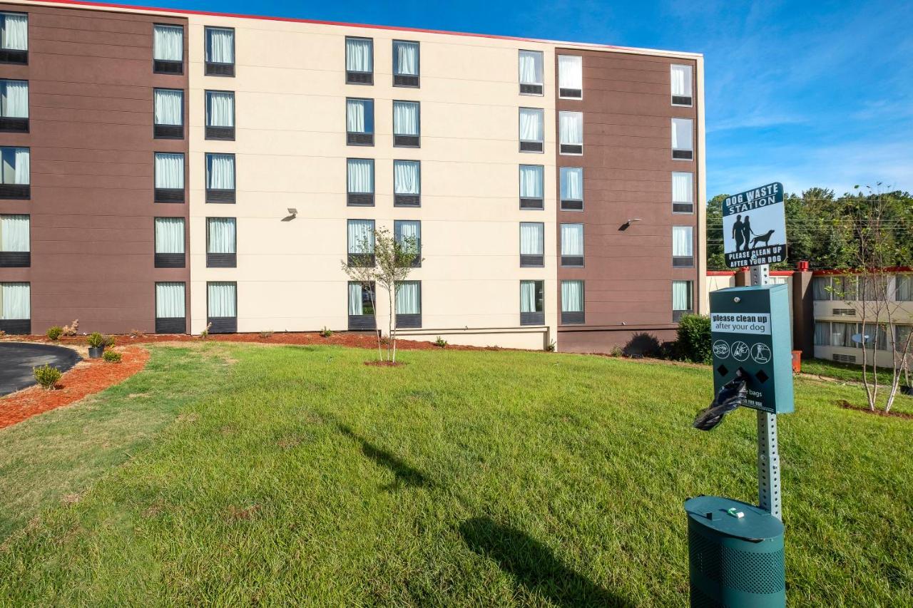 Red Roof Inn Plus+ Tuscaloosa - University Exterior foto